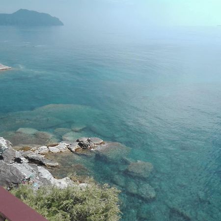 热那亚Un Tuffo In Mare公寓 外观 照片